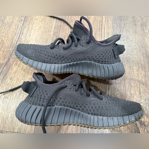 Adidas Yeezy Boost V2 Cinder Size 5 Men